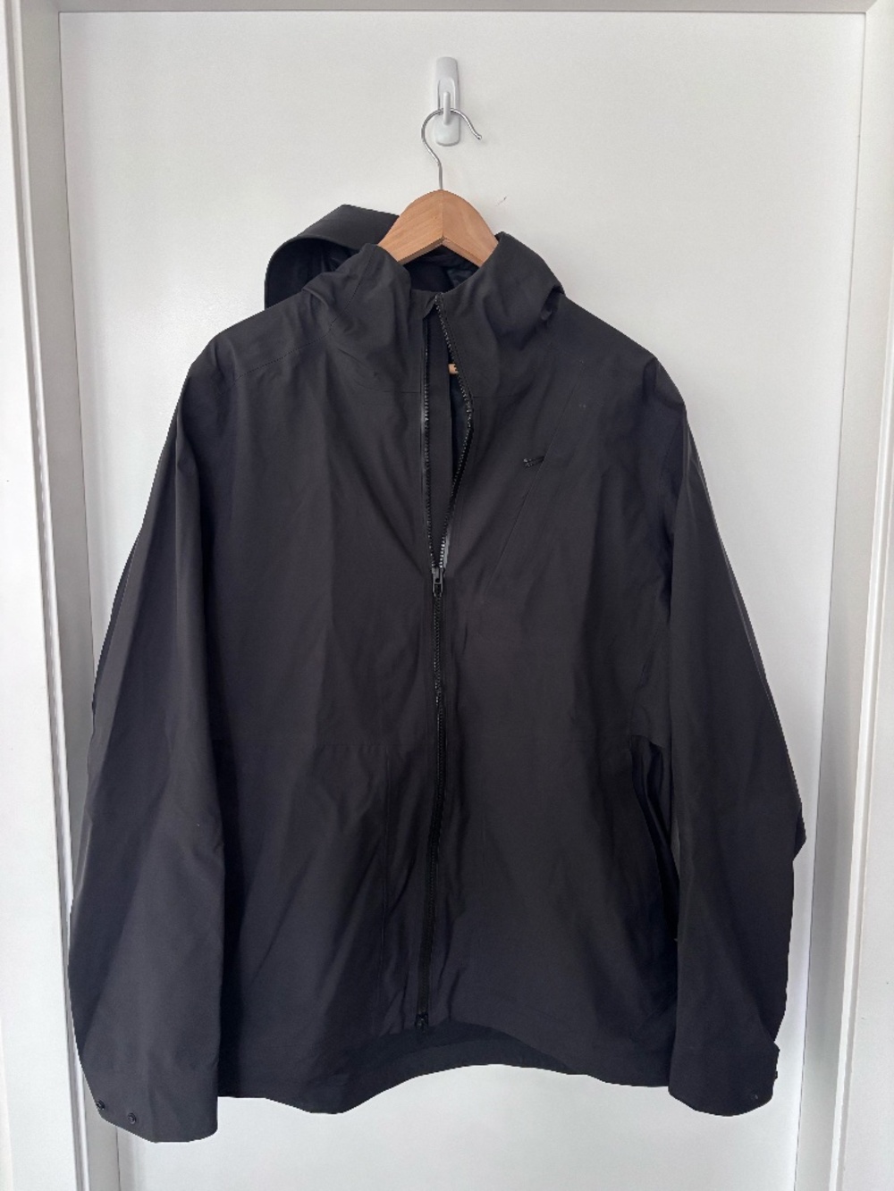 Mens Lululemon Rain Jacket L